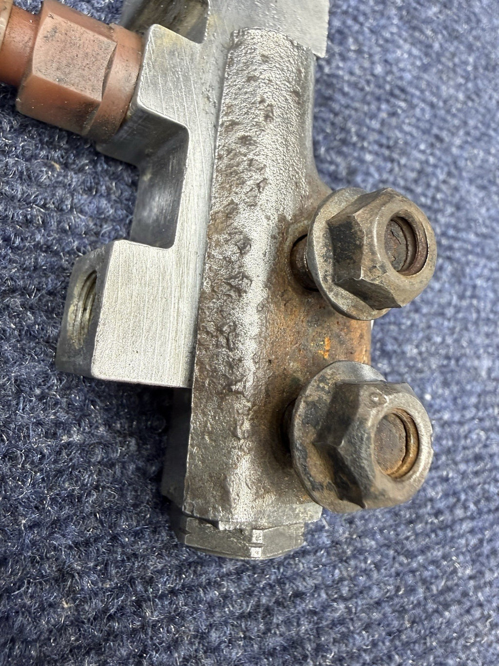 1980-1986 OEM MUSTANG GT DISC BRAKE DISTRIBUTION BLOCK AND PROPORTIONING VALVE