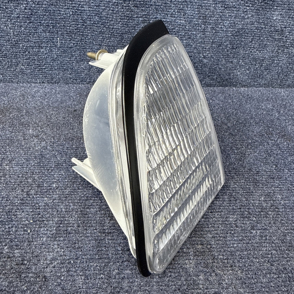 NOS 1987-1993 FORD MUSTANG MARKER LIGHTS  87-93 Park Lamp Rh Passenger Side OEM
