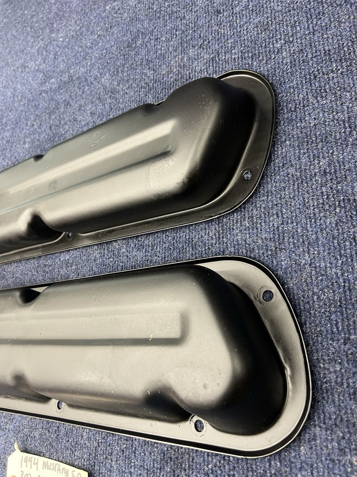 1994-1995 Ford Mustang Gt SN95 5.0L 302 SBF OEM valve covers steel Factory Black
