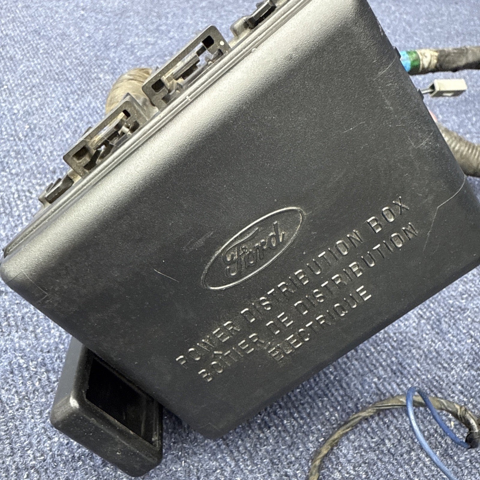 1994 1995 Ford Mustang Cobra 5.0 302 V8 Power Distribution Wiring Relay Harness