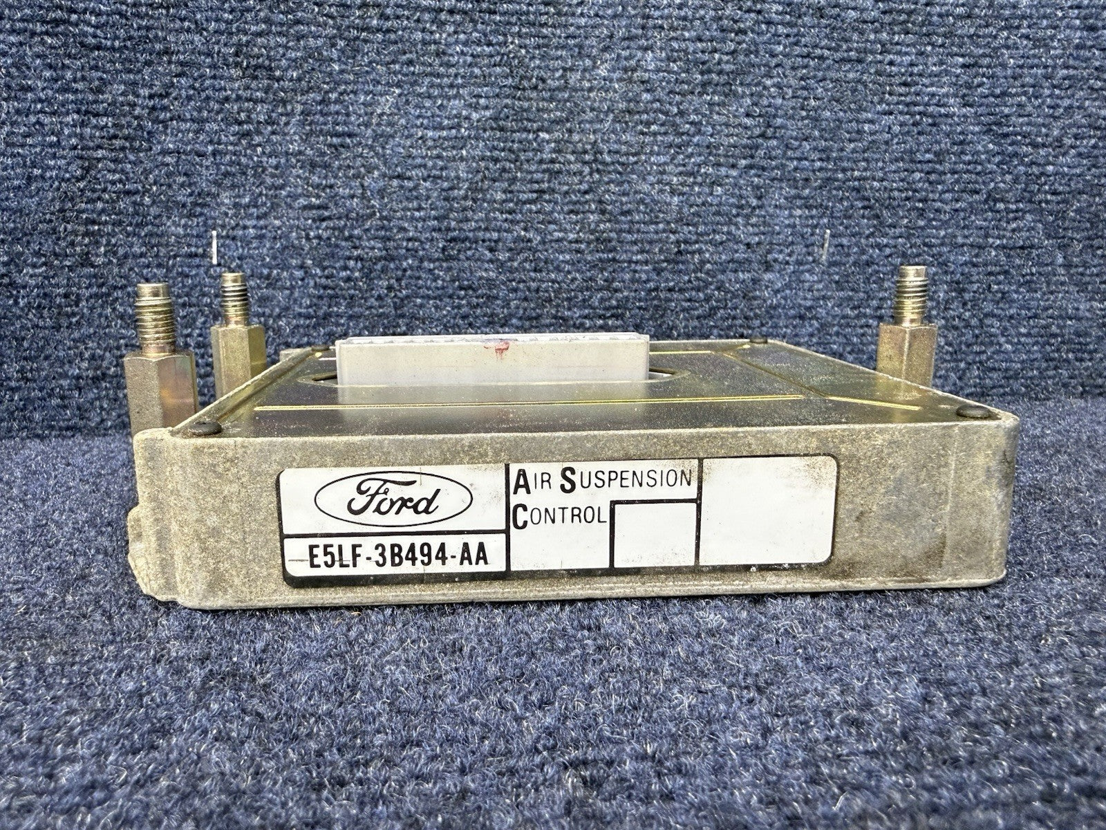 84 85 86 87 LINCOLN CONTINENTAL AIR SUSPENSION CONTROL MODULE E5LF-3B494-AA OEM