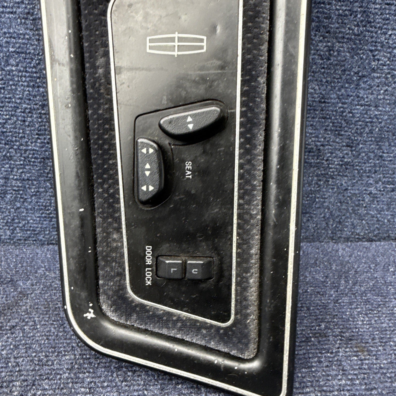 1984-92 Lincoln Mark VII OEM Seat Switch Power Lock Switch DRIVER Door LH
