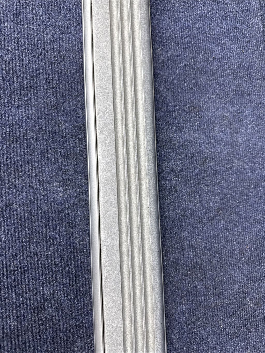 1984 - 1992 Lincoln Mark VII Body Side Moulding Right Door E4LY-6320938BP Driver