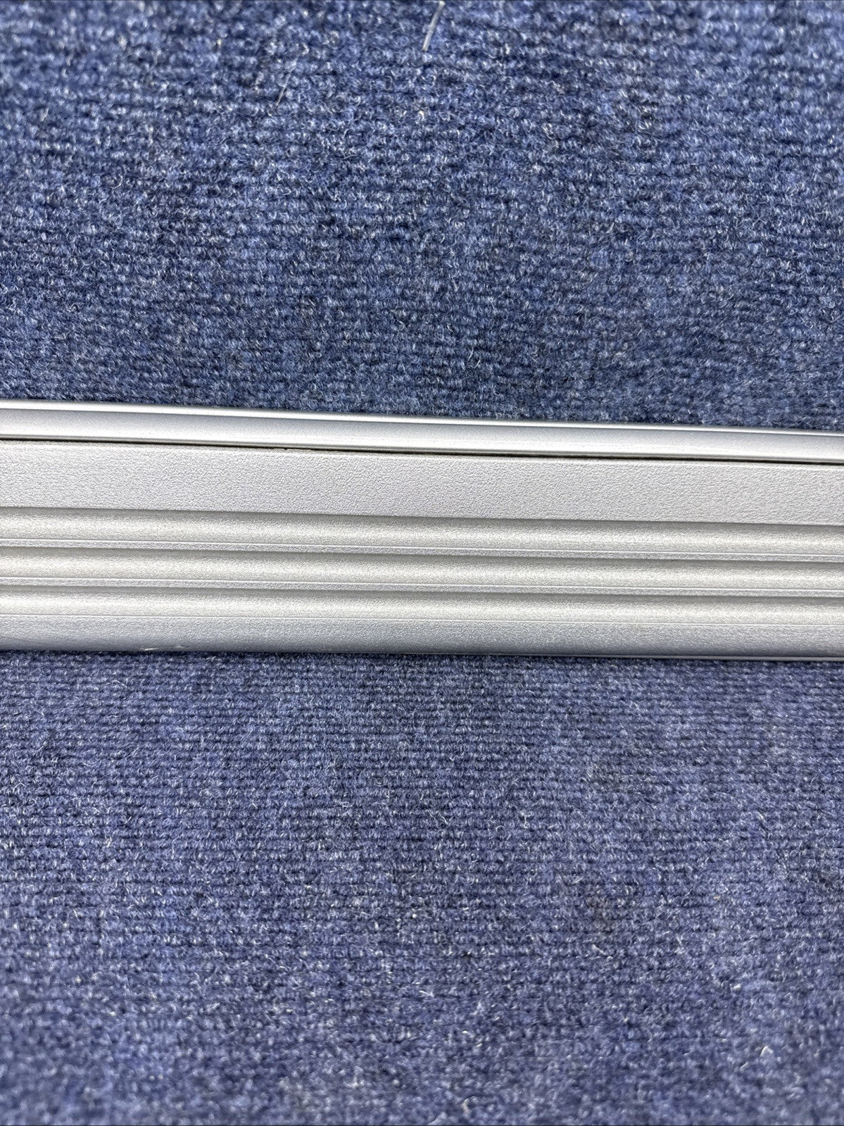 1984 - 1992 Lincoln Mark VII Body Side Moulding Right Door E4LY-6320938BP Driver