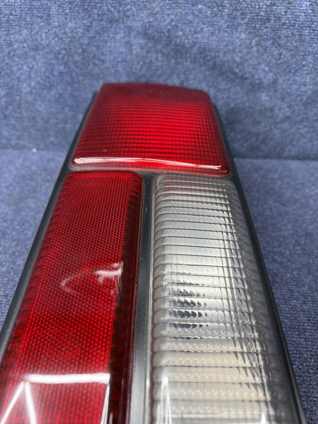 87-93 FORD MUSTANG LX Lh Driver  TAIL LIGHT OEM FACTORY LENS HOUSING FACTORY