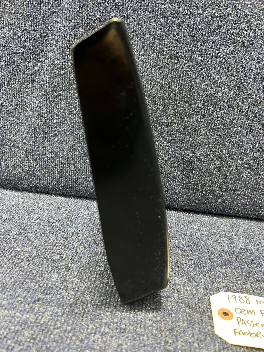 1987-90 Ford Mustang LX Front Fender Spat Extension RH Passenger Fender Trim OEM