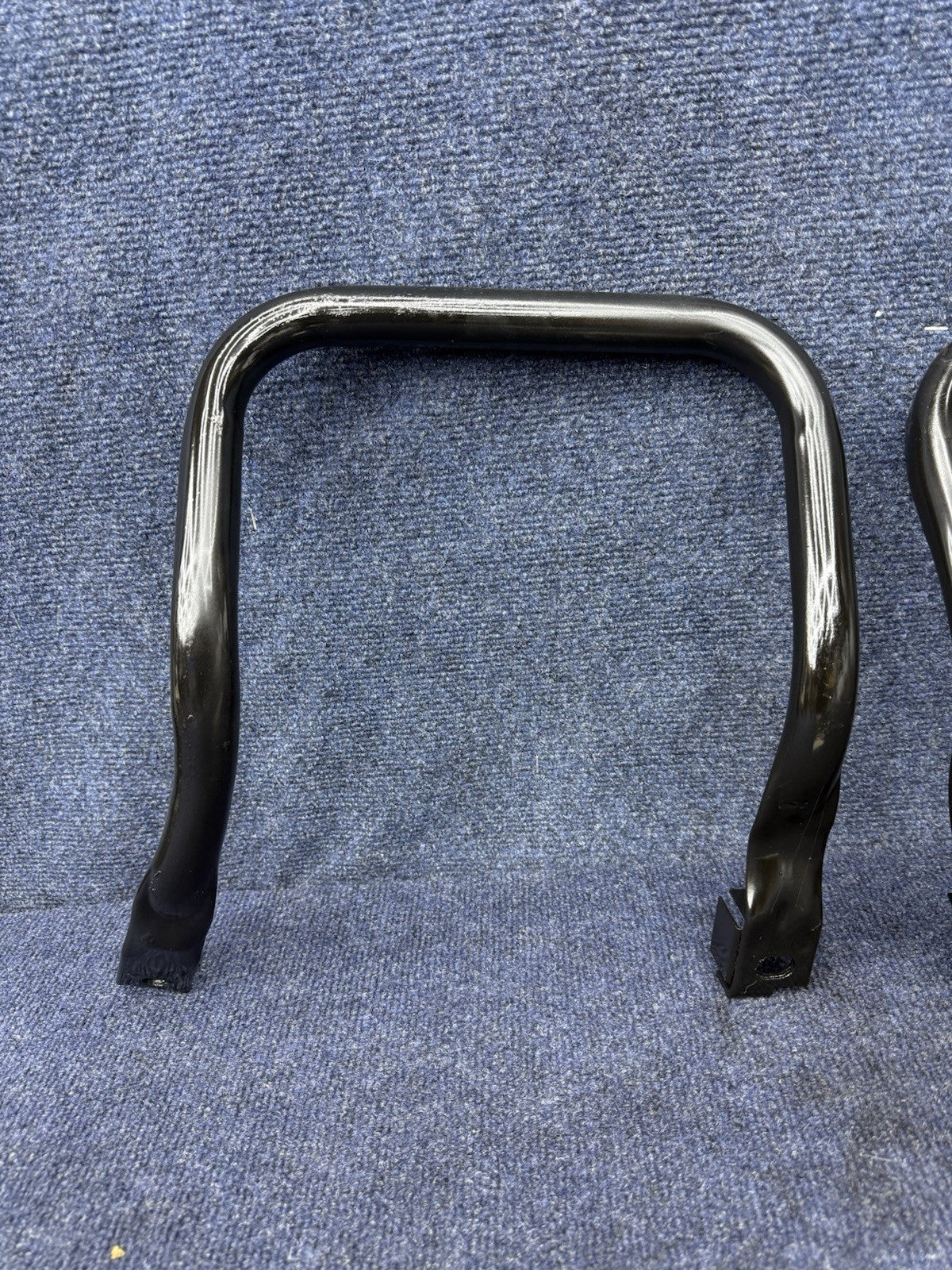 1990 - 1993 MUSTANG REAR SEAT CUSHION BRACKETS BARS & BOLTS OEM 90-93 Factory