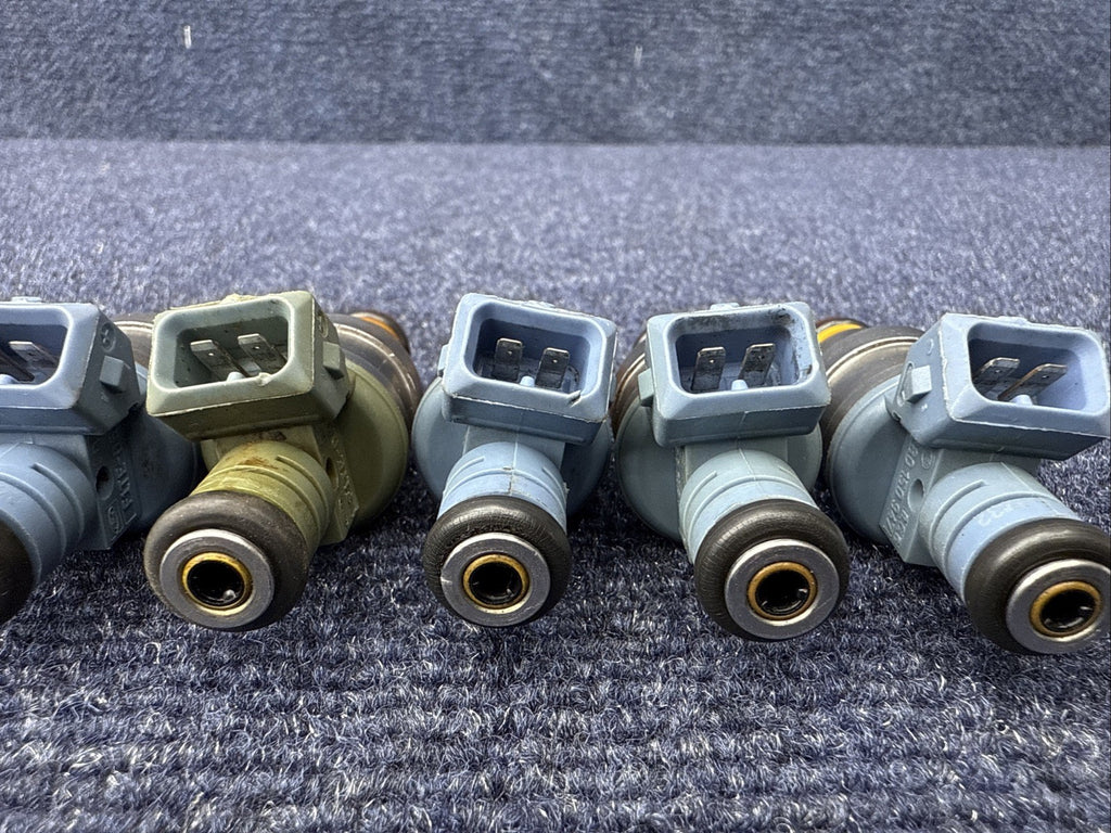 93-98 Mustang Cobra 5.0 24lb Fuel Injectors 4 Hole Spray Pattern Ford 302 V8 4.6