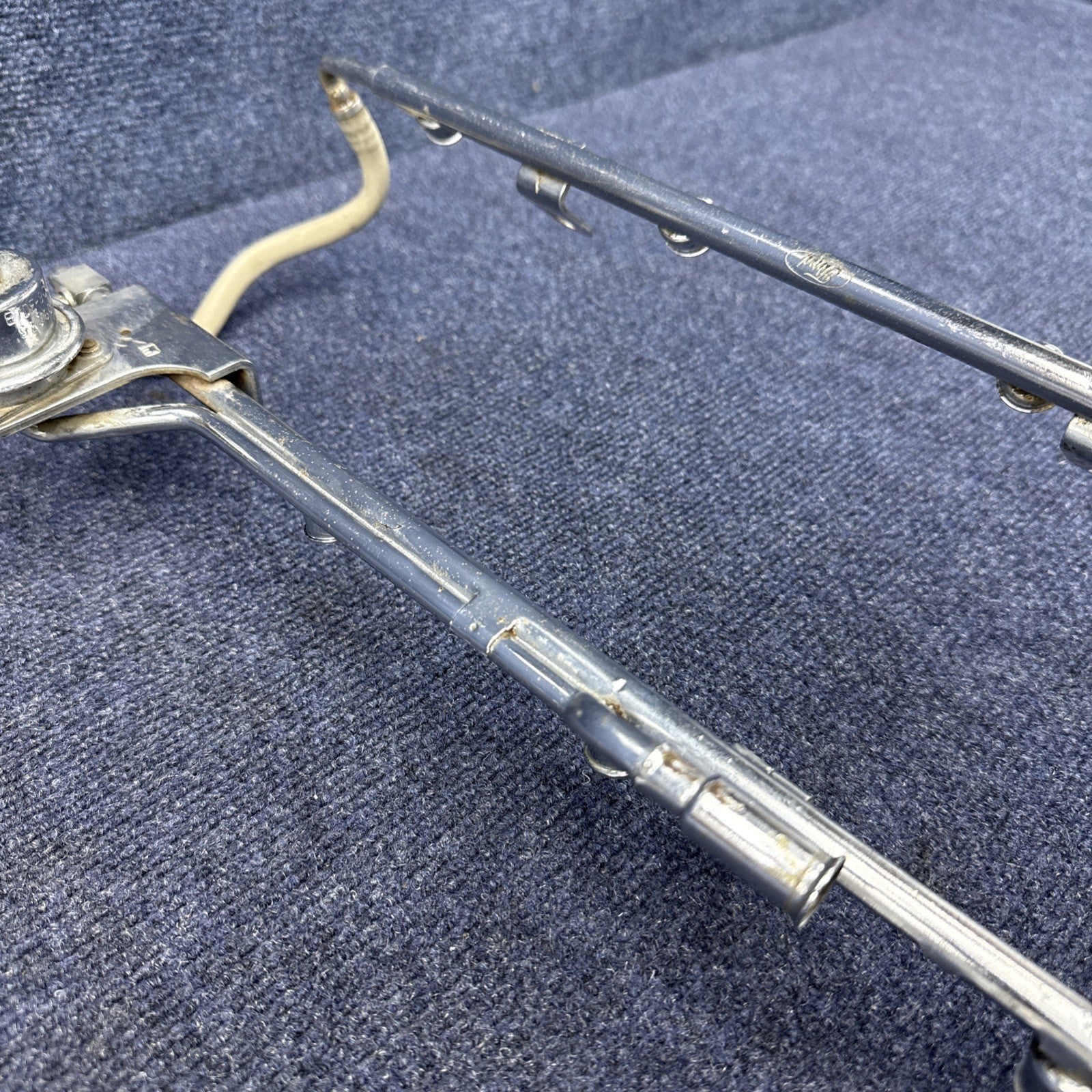 86-93 Ford Mustang 5.0 EFI Fuel Rail & Extensions Regulator Oem Factory 302 Sbf
