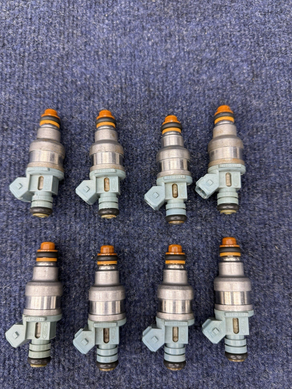 93-98 Mustang Cobra 5.0 24lb Fuel Injectors 4 Hole Spray Pattern Ford 302 V8 4.6