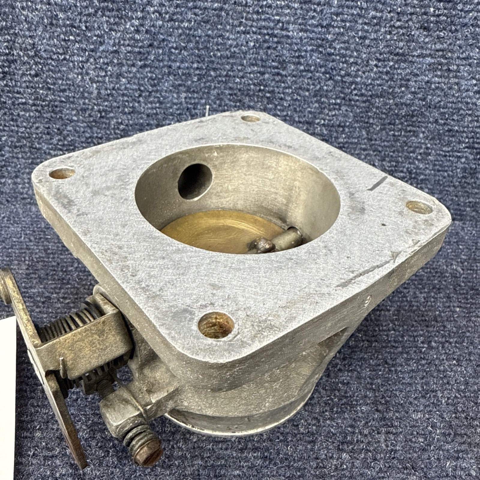 1986-1993 Mustang 302 bbk Edlebrock 70mm throttle body egr spacer 5.0 Foxbody