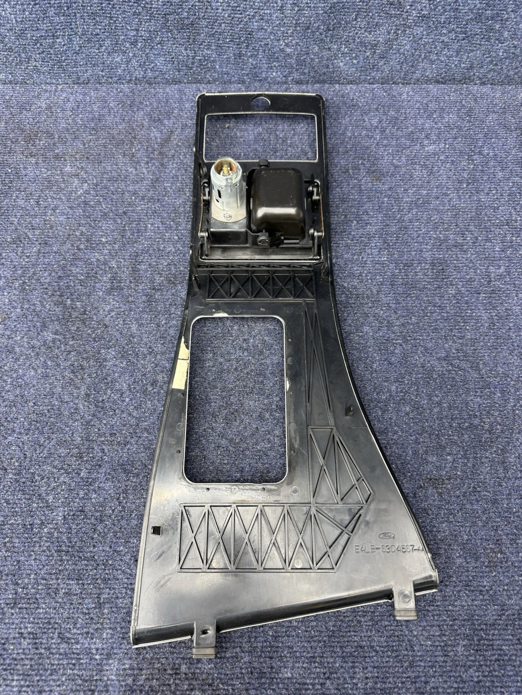 86-92 Ford Lincoln Mark VII Lsc Center Console Trim Shifter Bezel OEM Ashtray