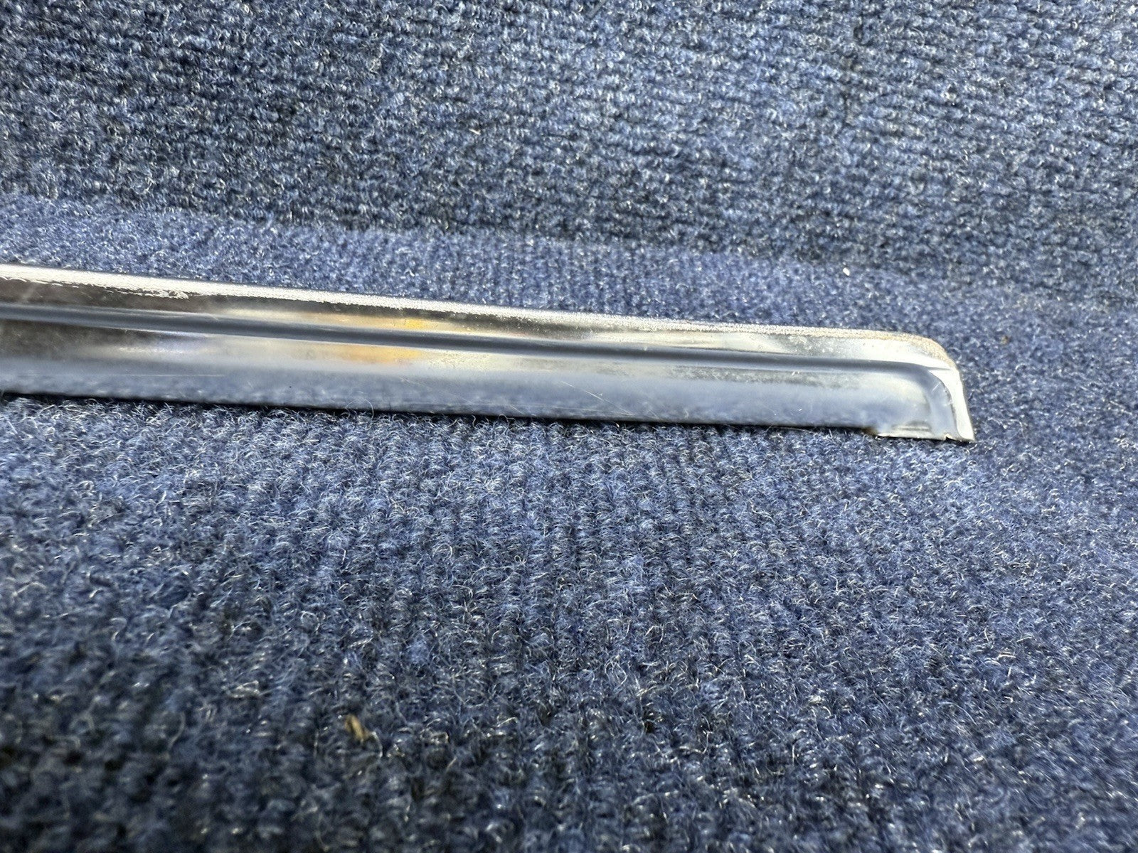 79-86 Mustang Chrome Exterior Windshield Glass Trim Molding Front 87-93 557