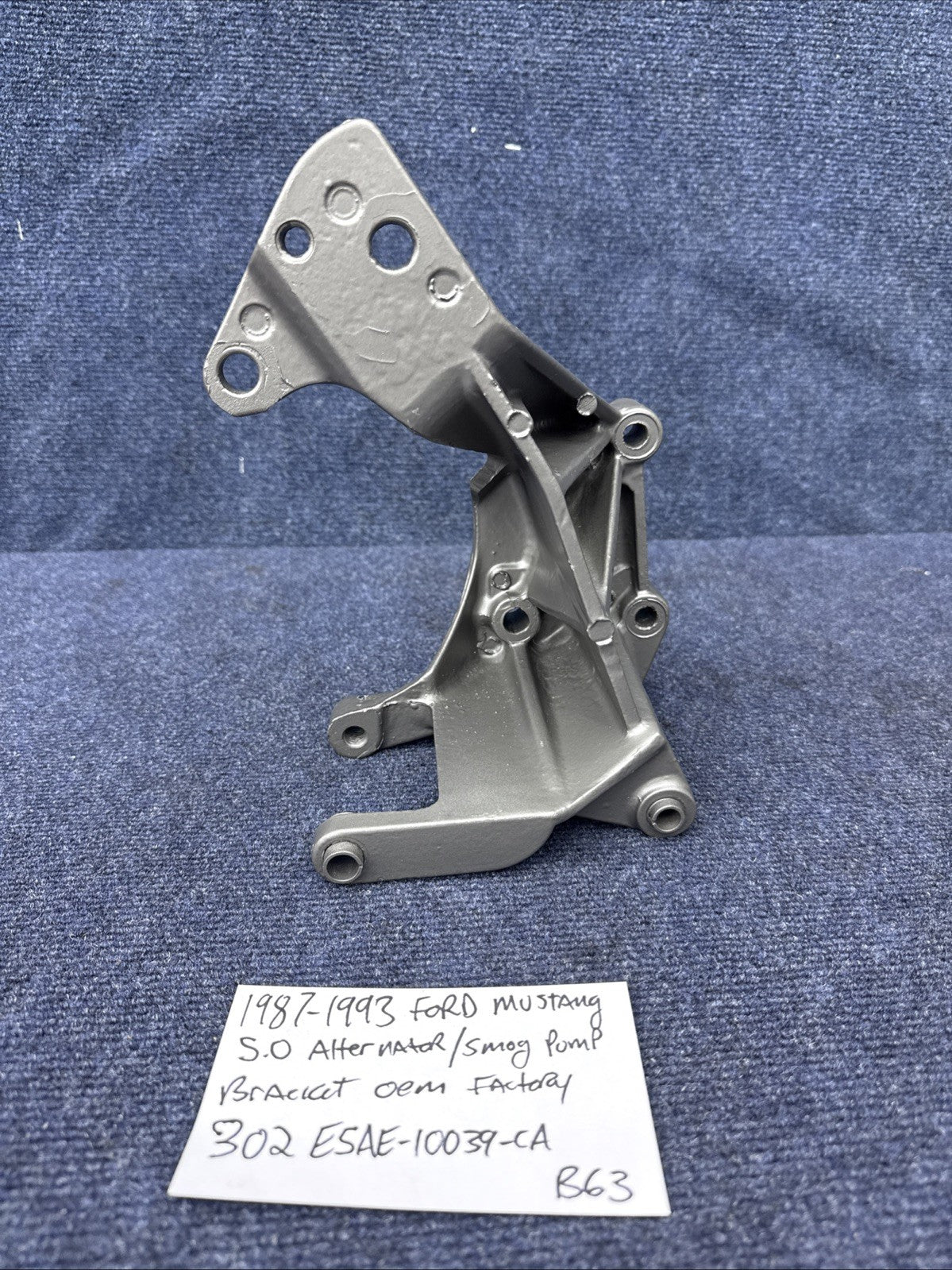 1987-1993 Ford Mustang 5.0 Oem Alternator smog pump bracket E5AE-10039-CA 302