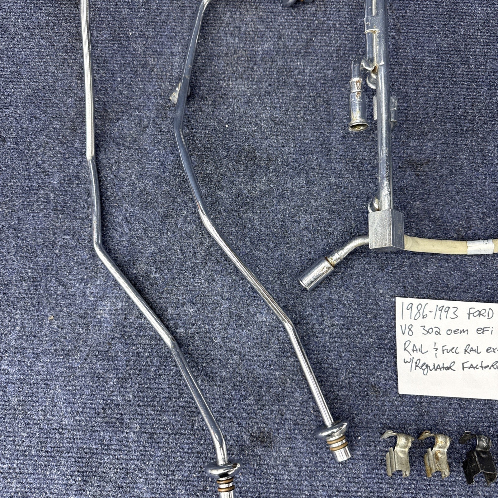 86-93 Ford Mustang 5.0 EFI Fuel Rail & Extensions Regulator Oem Factory 302 Sbf