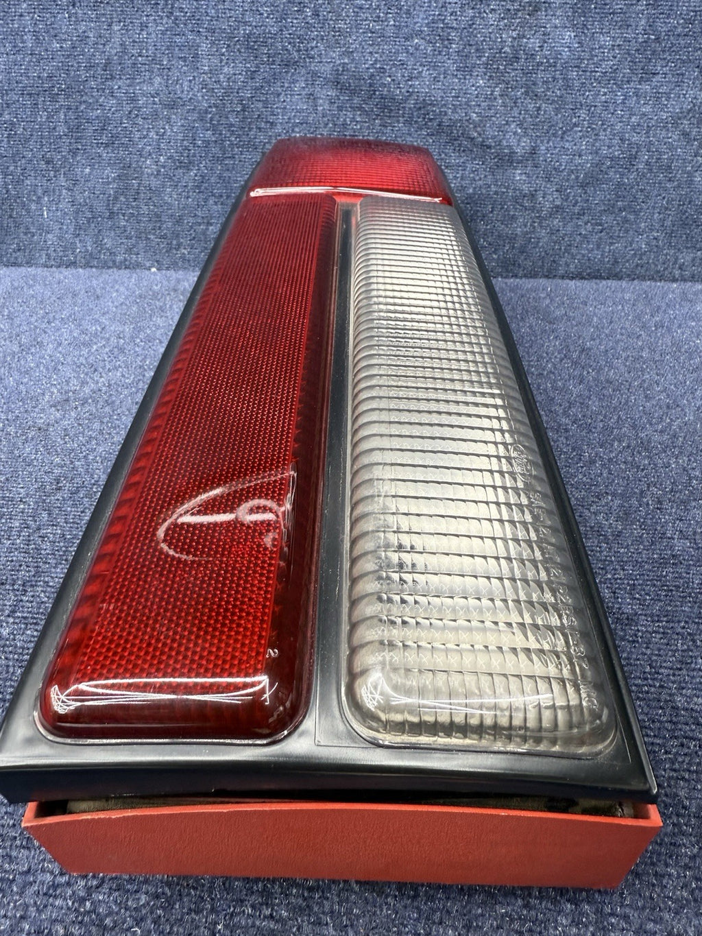 87-93 FORD MUSTANG LX Lh Driver  TAIL LIGHT OEM FACTORY LENS HOUSING FACTORY