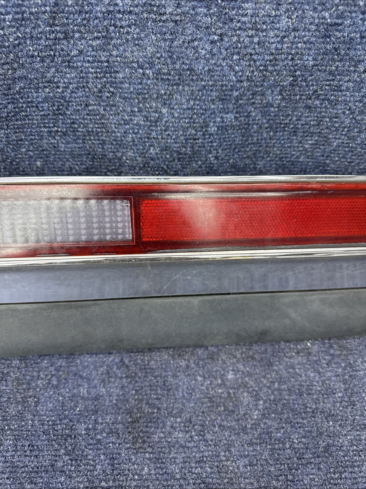 1984-1992 Lincoln Mark VII Used Left Rear Reverse Lamp Light E4LB15515A OEM Sae