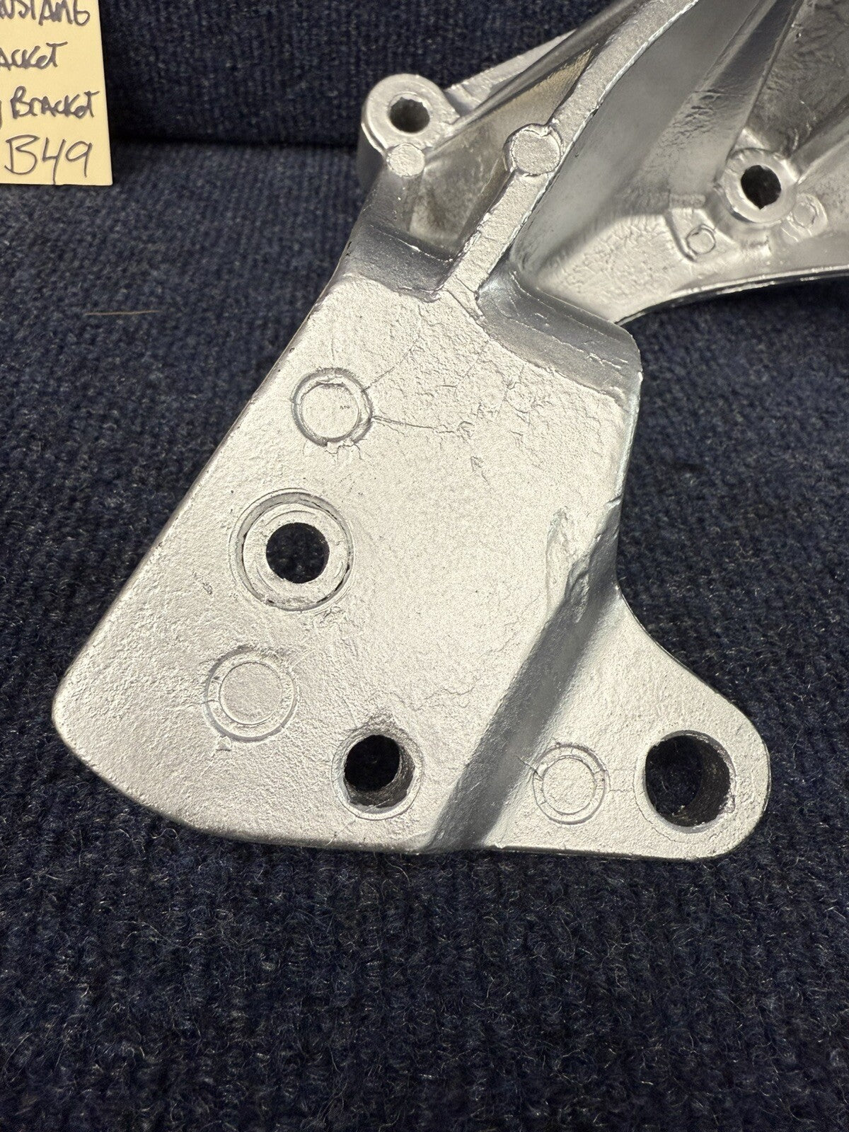 1987-1993 FORD Mustang 5.0  Alternator smog pump bracket E5AE-10039-CA OEM 302