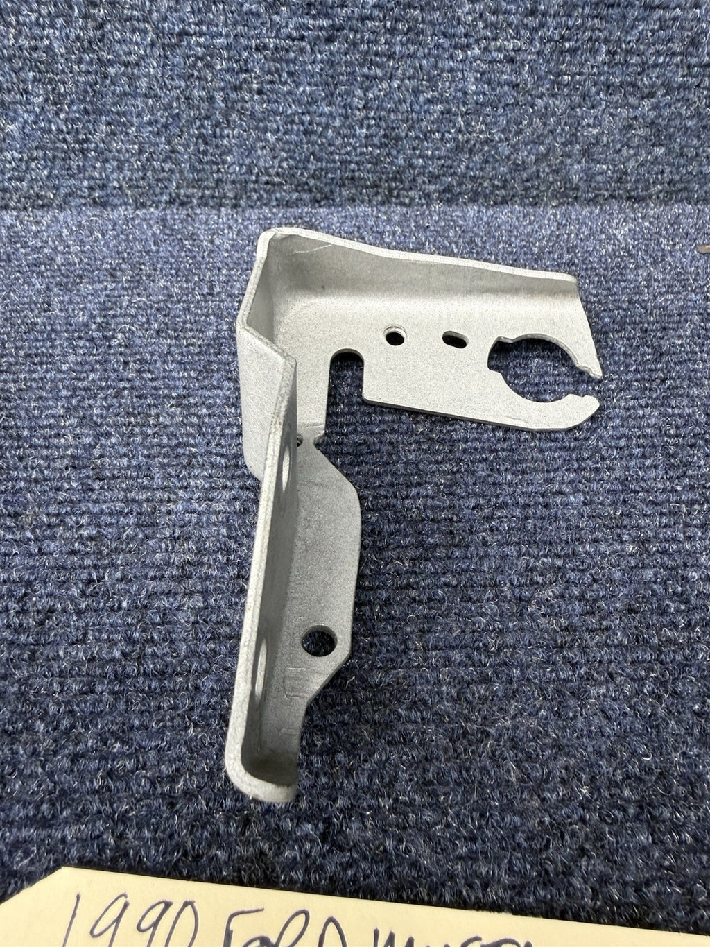 86 87-93 Ford Fox Body Mustang Intake Throttle Cable Bracket 5.0L 302 OEM EFI
