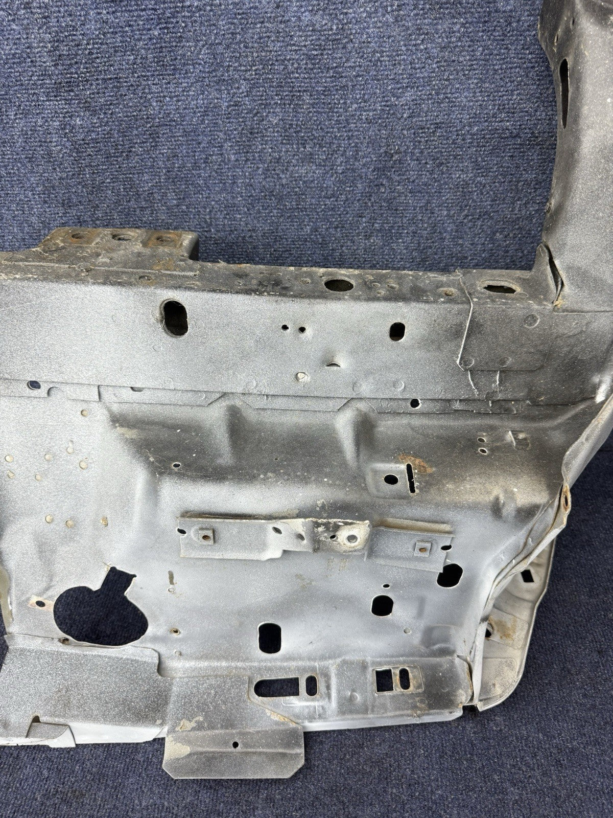 1990-1993 MUSTANG DRIVER L-H FRONT APRON FRAME METAL REPAIR SECTION OEM 1992  92