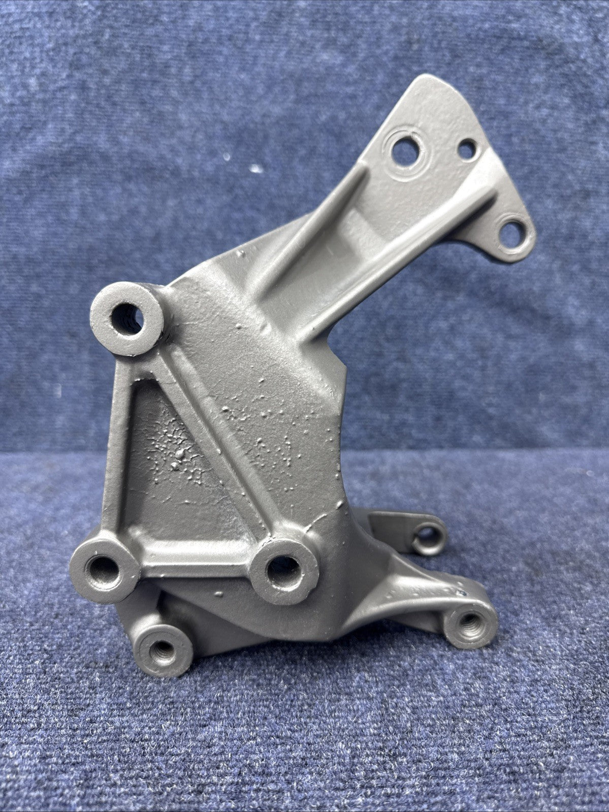 1987-1993 Ford Mustang 5.0 Oem Alternator smog pump bracket E5AE-10039-CA 302