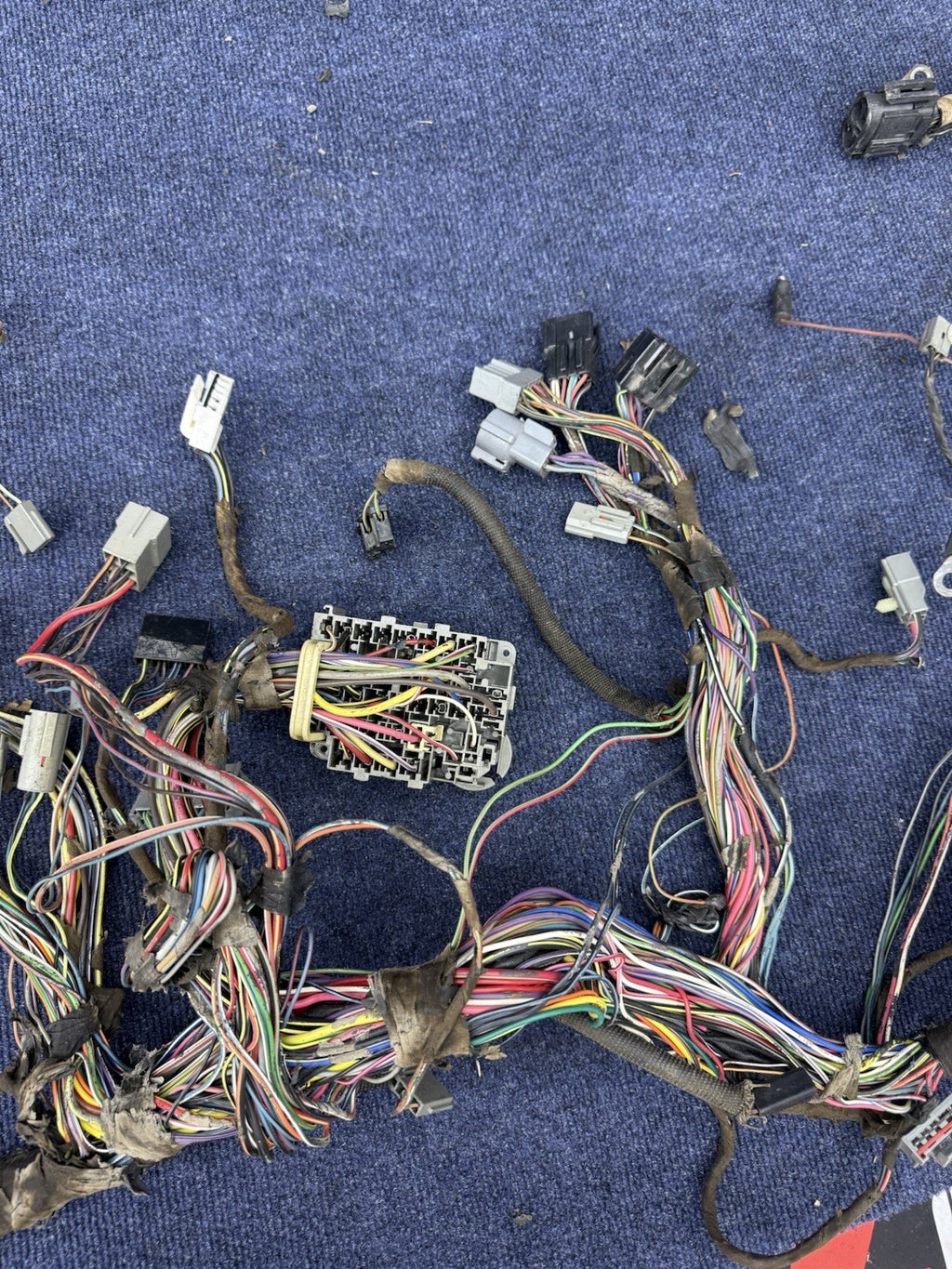 91-93 Ford Mustang Dash Wiring Harness Complete w/ Fuse Box Ignition Radio OEM