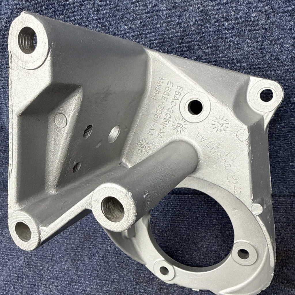 OEM 1984-1996 Ford F150 F250 5.0L Power Steering Pump Bracket | E5AC-3C511-AA