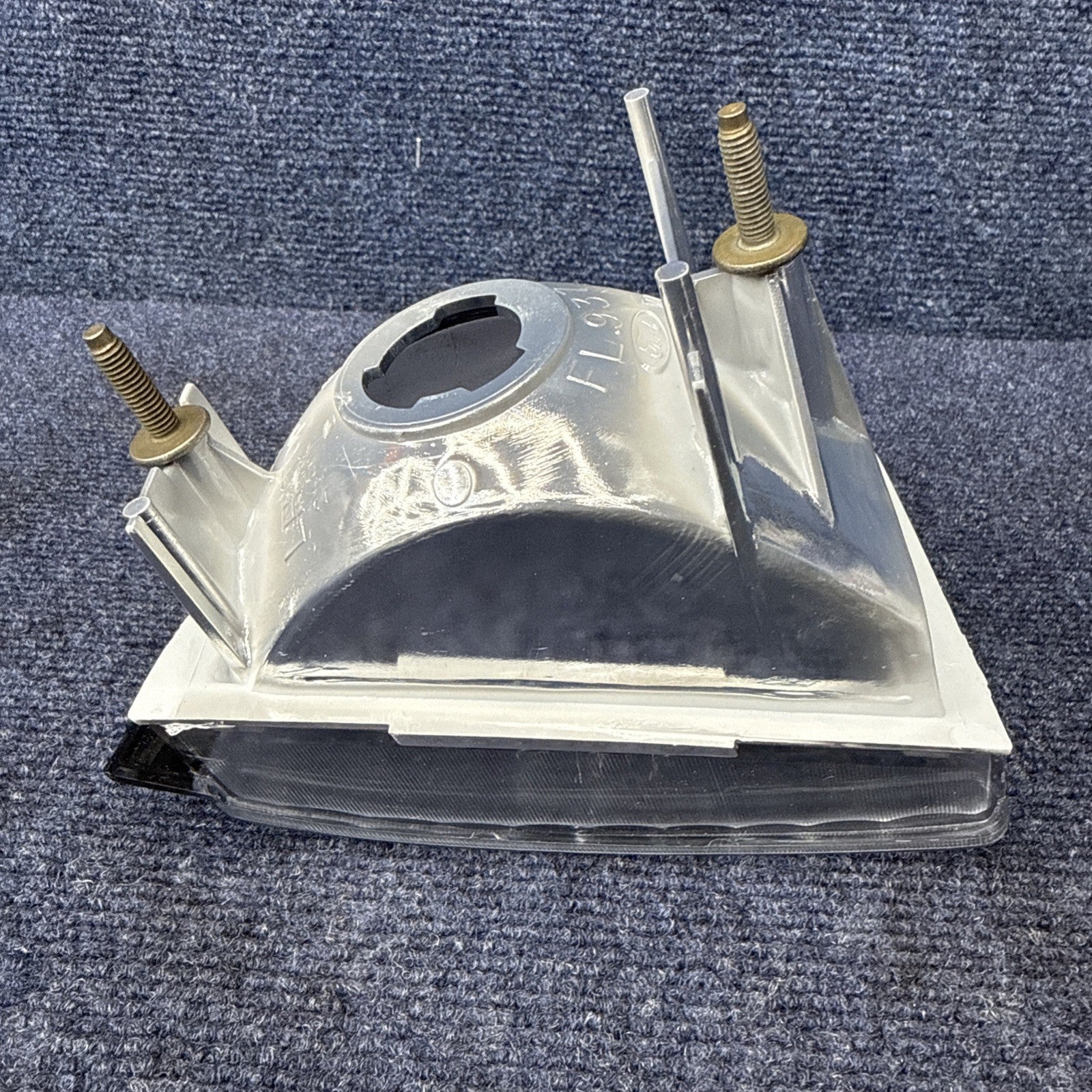 NOS 1987-1993 FORD MUSTANG MARKER LIGHTS  87-93 Park Lamp Rh Passenger Side OEM