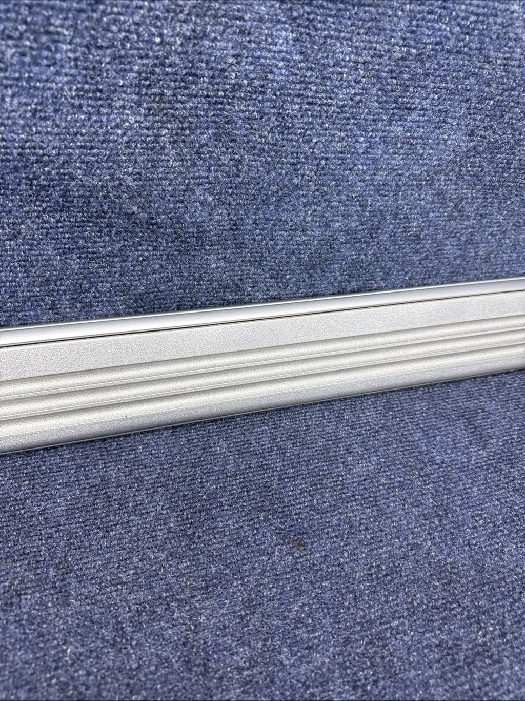 1984 - 1992 Lincoln Mark VII Body Side Moulding Right Door E4LY-6320938BP Driver