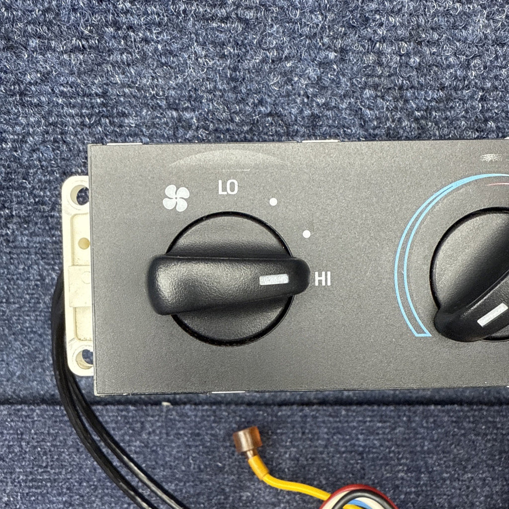 1994-2000 FORD MUSTANG A/C HEATER TEMPERATURE CLIMATE CONTROL SWITCH OEM