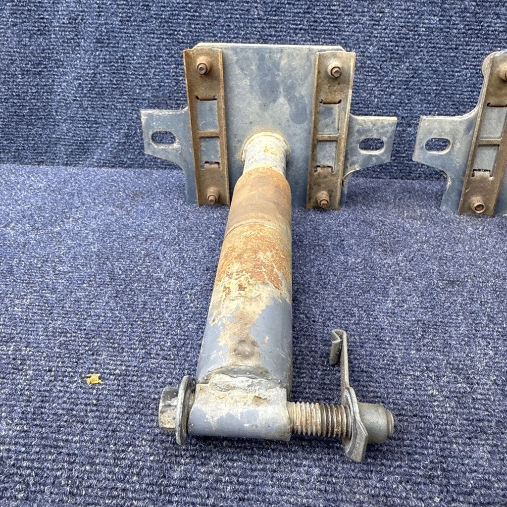 87-89 Ford Mustang Front Bumper Shock Absorbers Impact Crash Core Support Bars