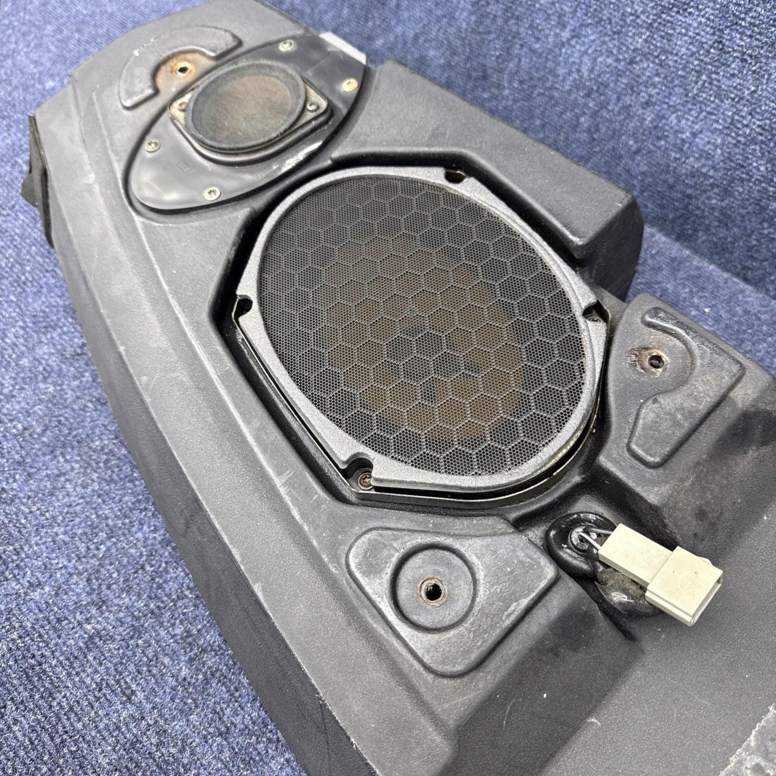 1995 Ford Mustang Svt Cobra Mach 460 Rear speakers Factory OEM Box Deck 94-95 Sn