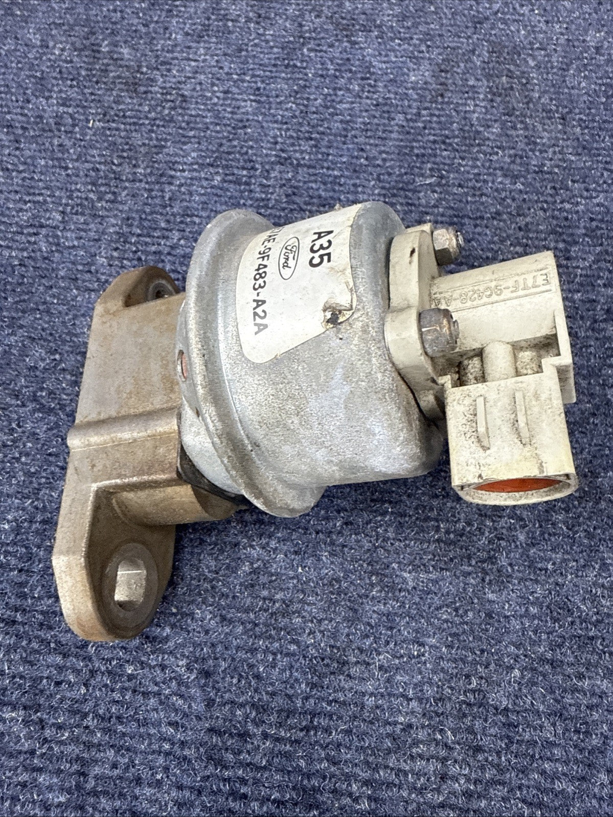 87-93 Ford Mustang EGR Sensor Intake Manifold Smog Emissions Factory OEM 302 V8