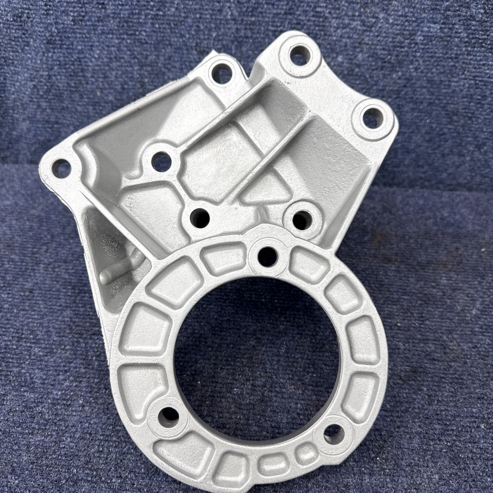 OEM 1984-1996 Ford F150 F250 5.0L Power Steering Pump Bracket | E5AC-3C511-AA