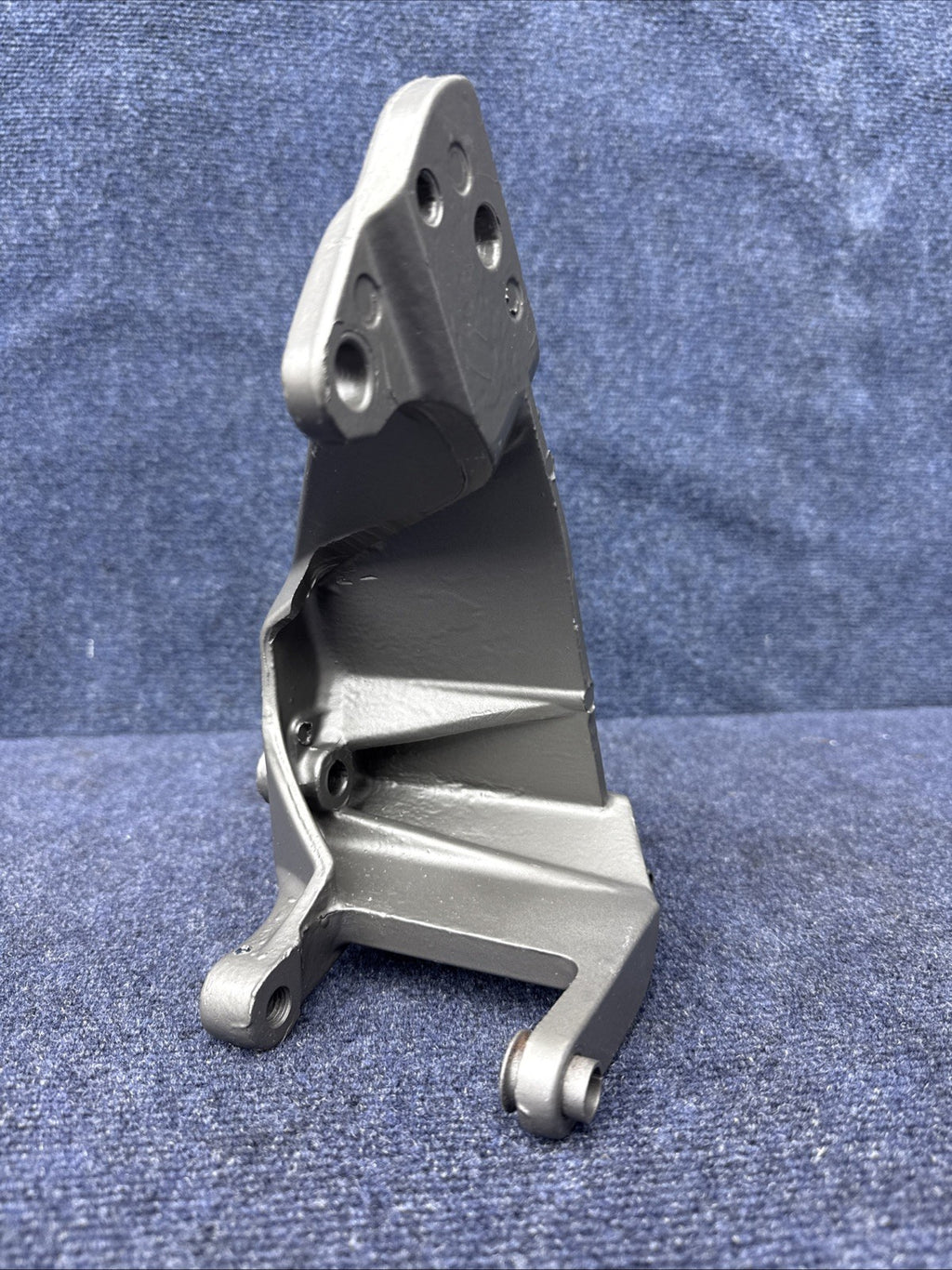 1987-1993 Ford Mustang 5.0 Oem Alternator smog pump bracket E5AE-10039-CA 302