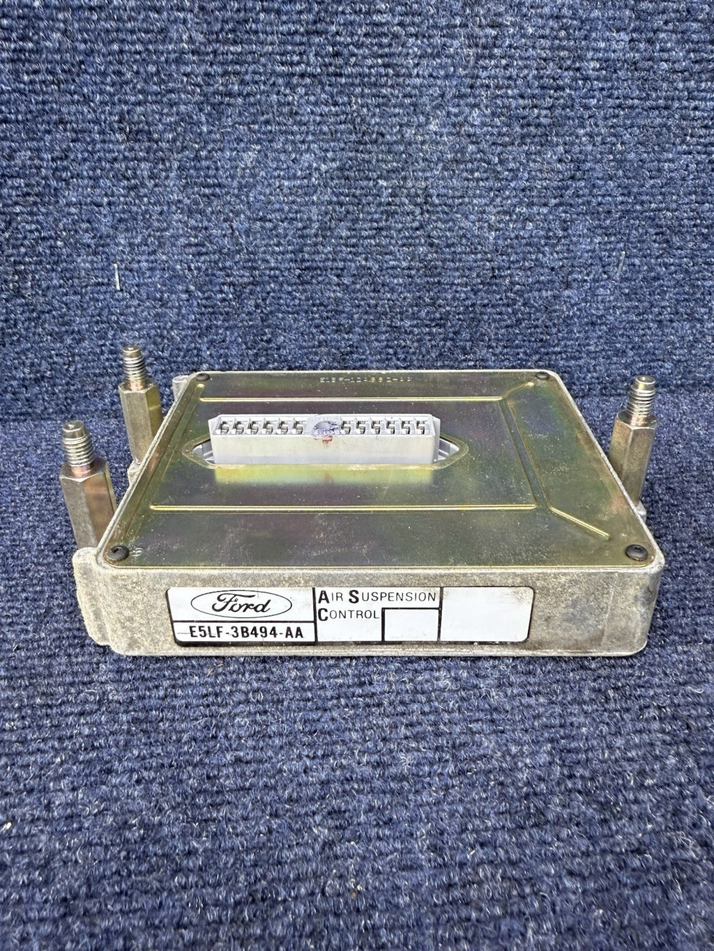 84 85 86 87 LINCOLN CONTINENTAL AIR SUSPENSION CONTROL MODULE E5LF-3B494-AA OEM