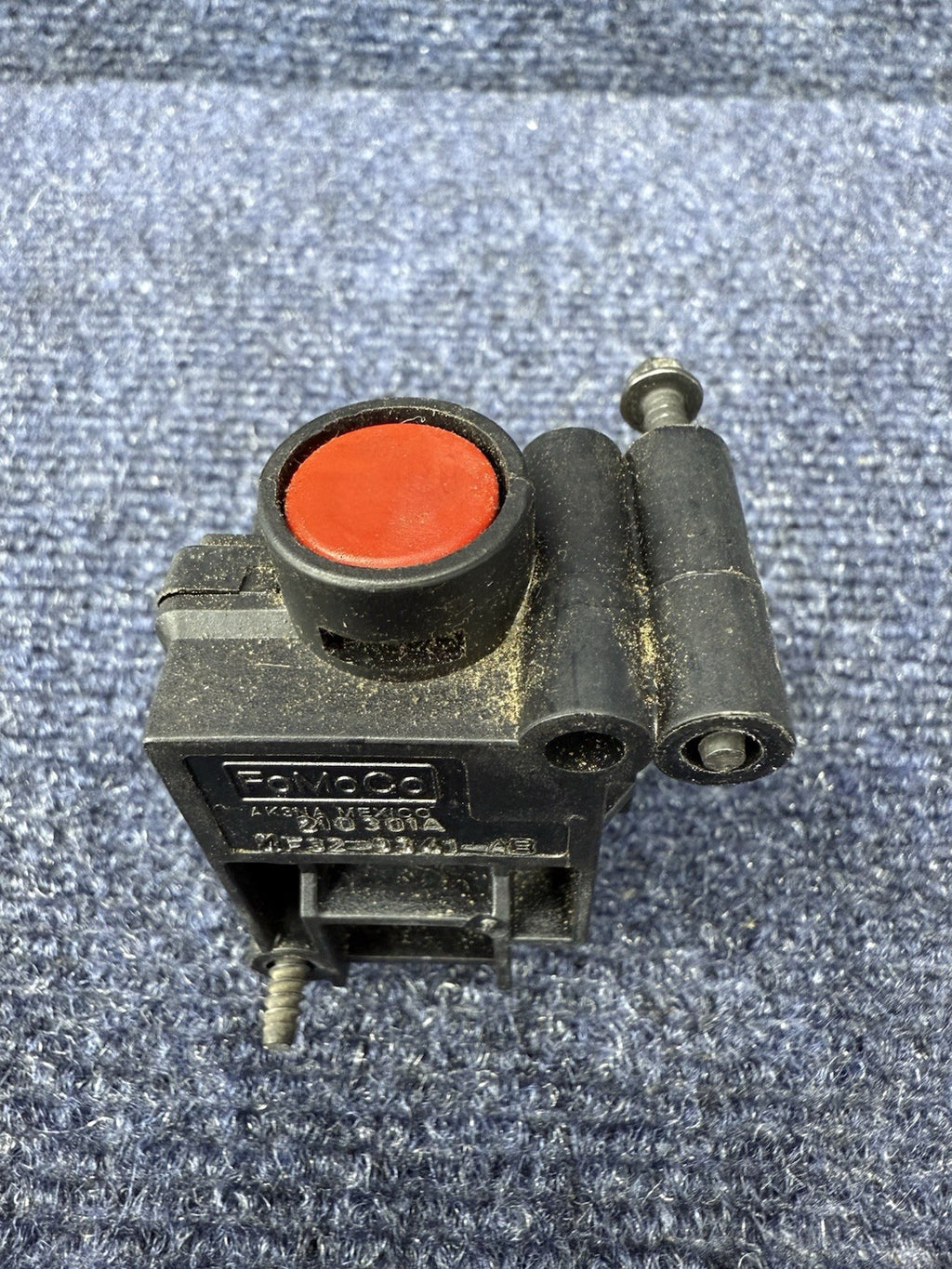 1994 1995 FORD Mustang Svt Cobra OEM INERTIA FUEL PUMP EMERGENCY SHUT OFF SWITCH