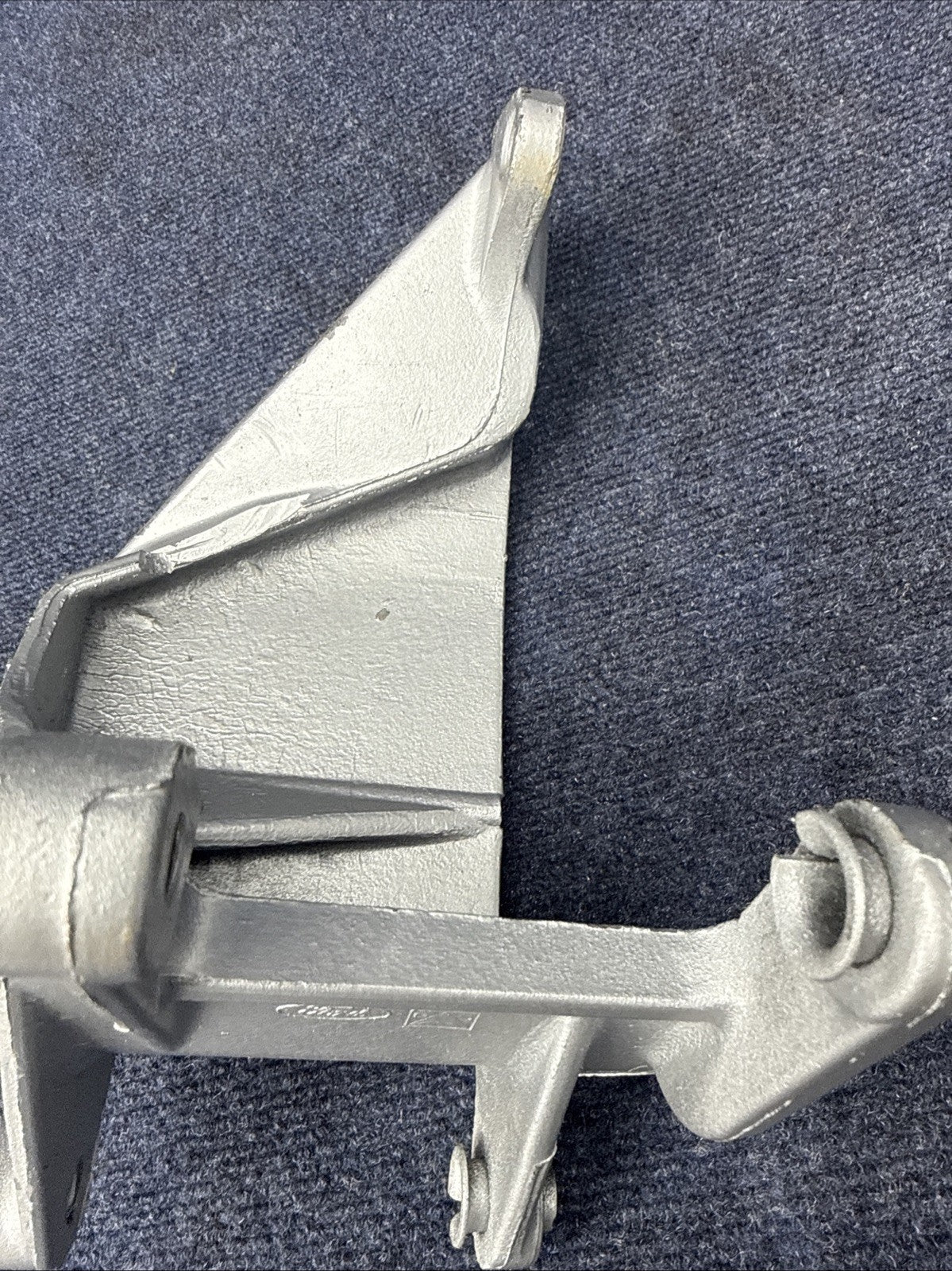 1987-1993 Ford Mustang 5.0 Oem Alternator smog pump bracket E5AE-10039-CA 302