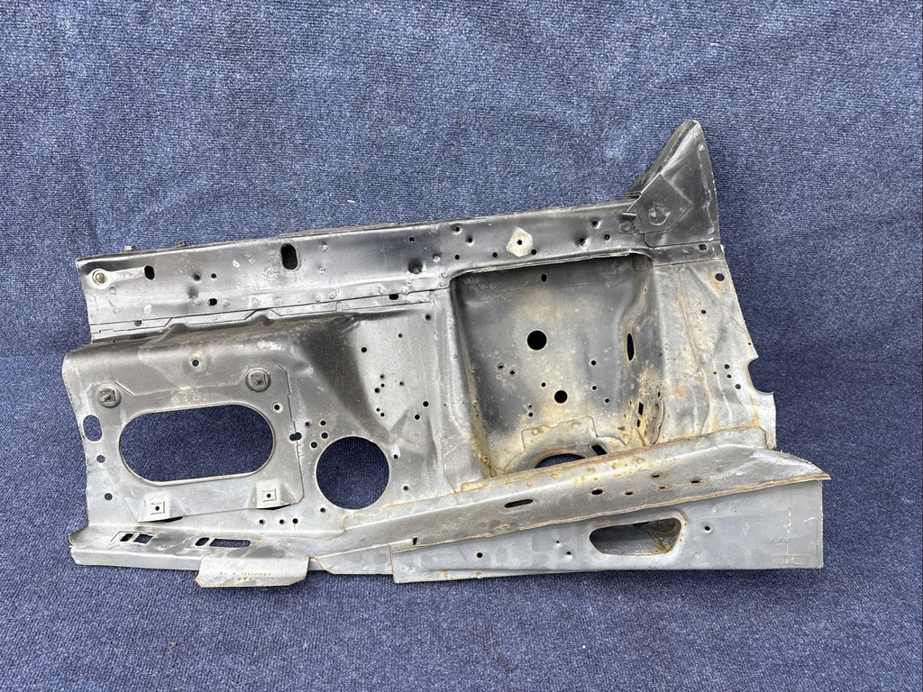 1987 - 1993 MUSTANG RH FENDER APRON FRAME SHOCK TOWER METAL OEM Passenger Side