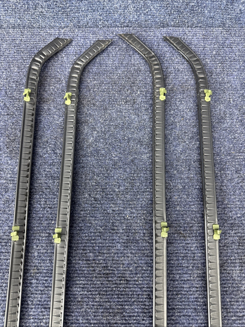 1964 1965 1966 CHEVY GMC TRUCK DOOR WINDOW FELTS Black Rh Lh 4pc Set 64-45982