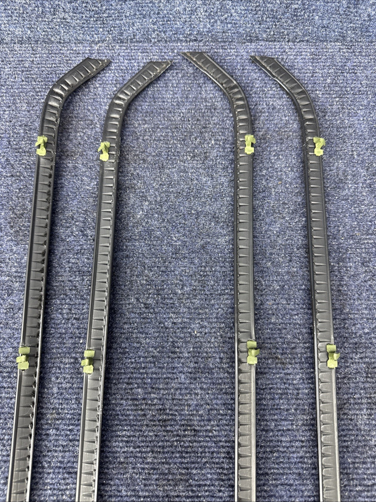1964 1965 1966 CHEVY GMC TRUCK DOOR WINDOW FELTS Black Rh Lh 4pc Set 64-45982
