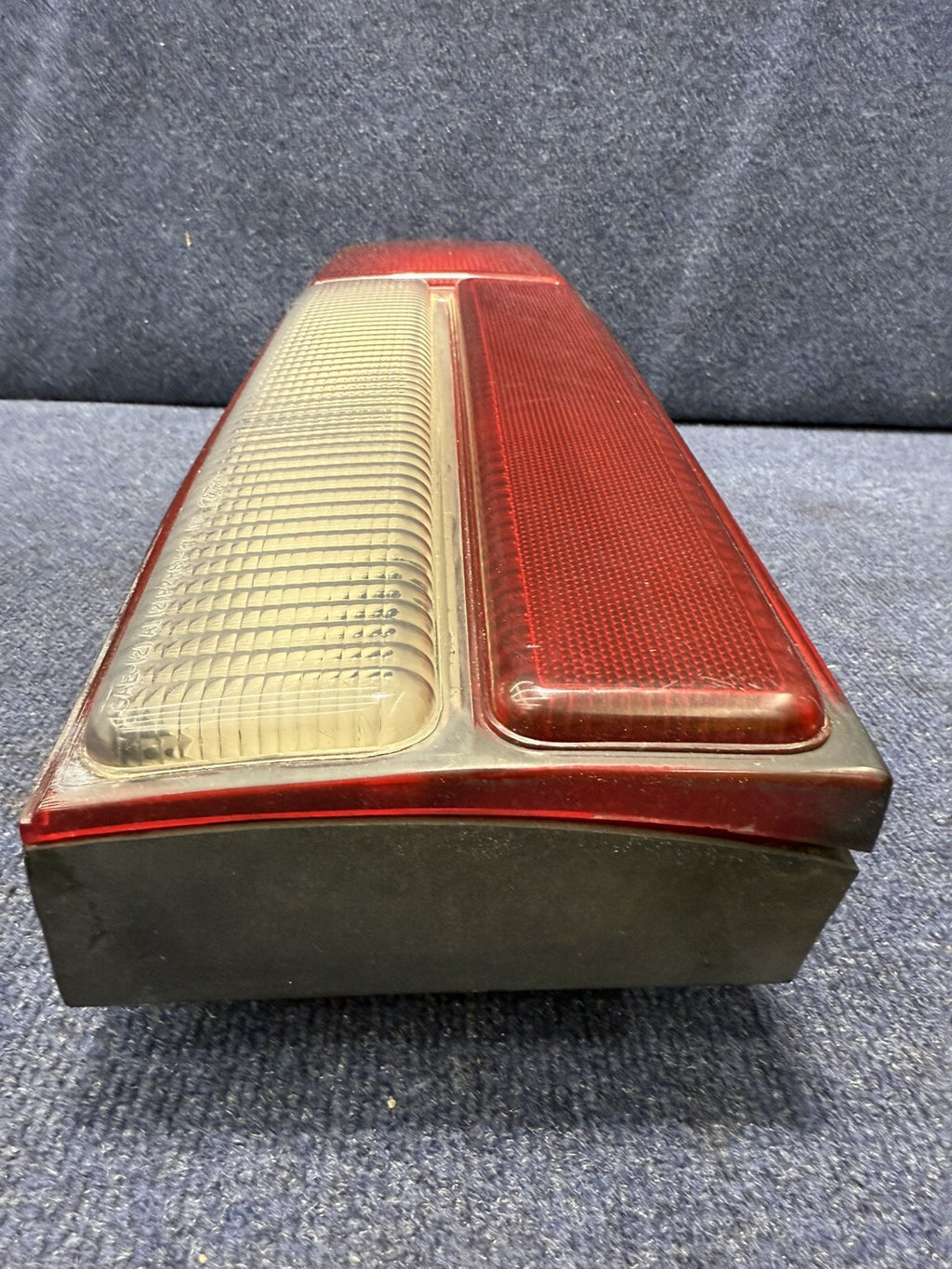 87-93 FORD MUSTANG LX RH PASSENGER TAIL LIGHT OEM FACTORY LENS HOUSING FACTORY