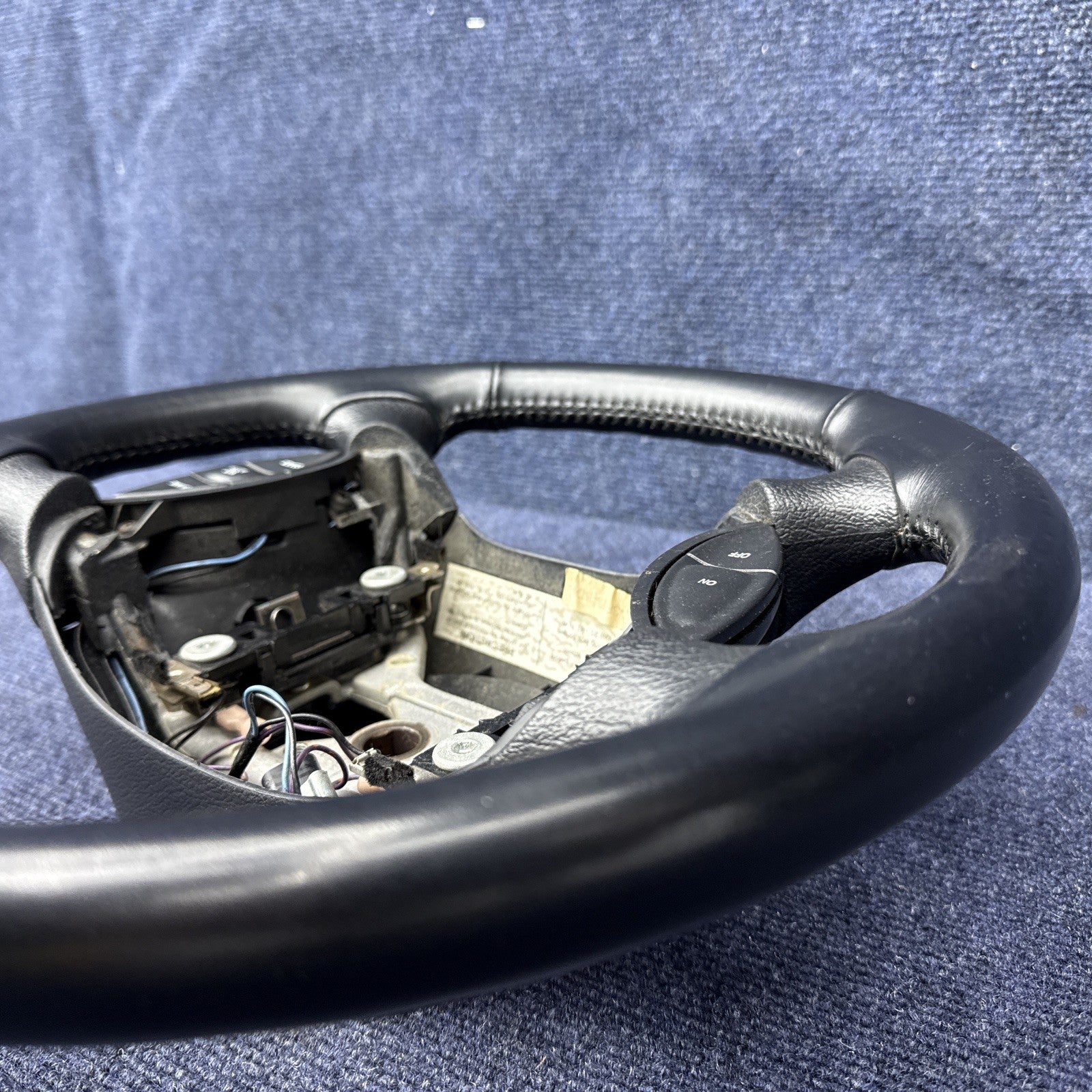 94 Mustang Svt Cobra Steering Wheel With Cruise Control Buttons 94-04 Gt Lx OEM