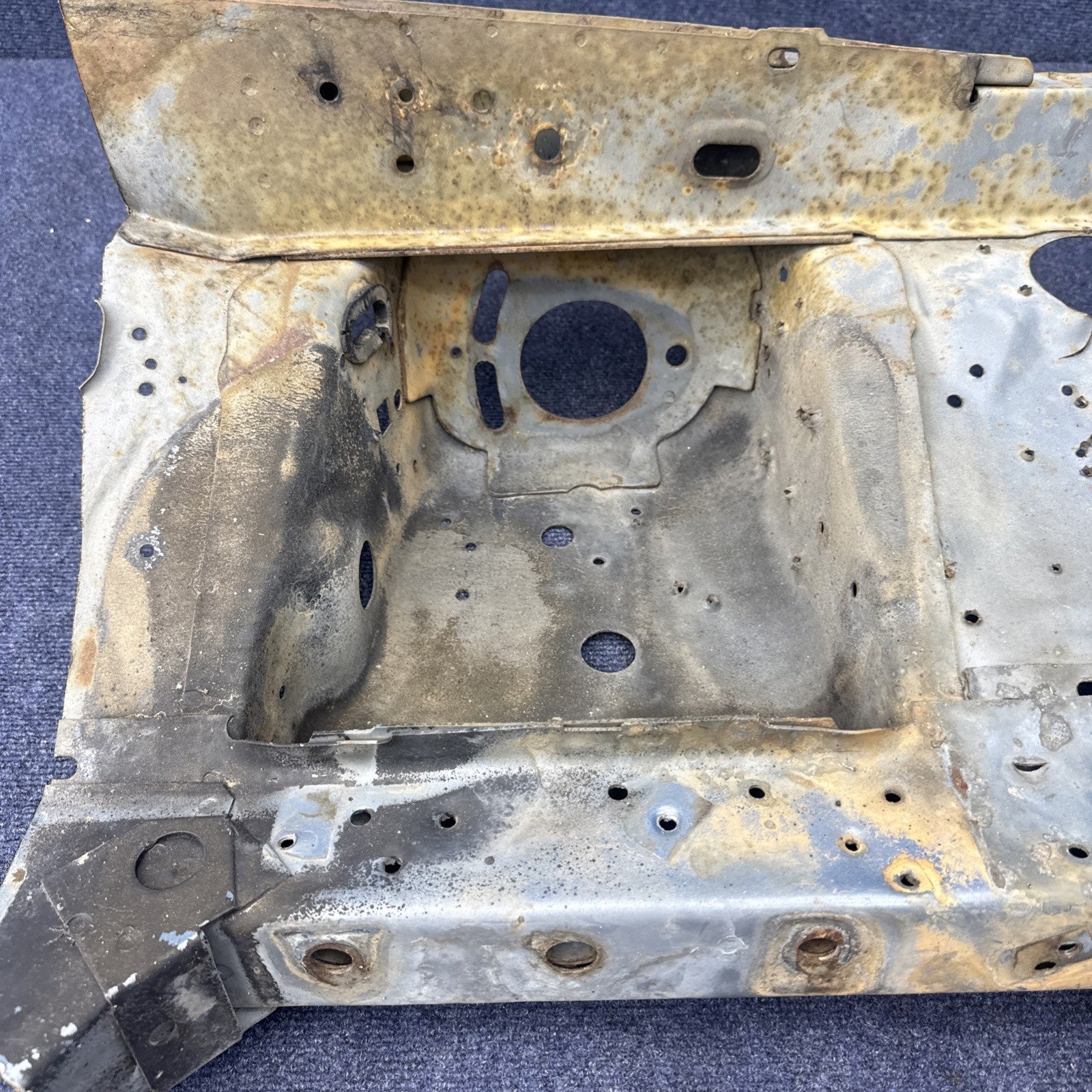 1987  1993 MUSTANG Rh FENDER APRON FRAME SHOCK TOWER METAL OEM Passenger Side 90