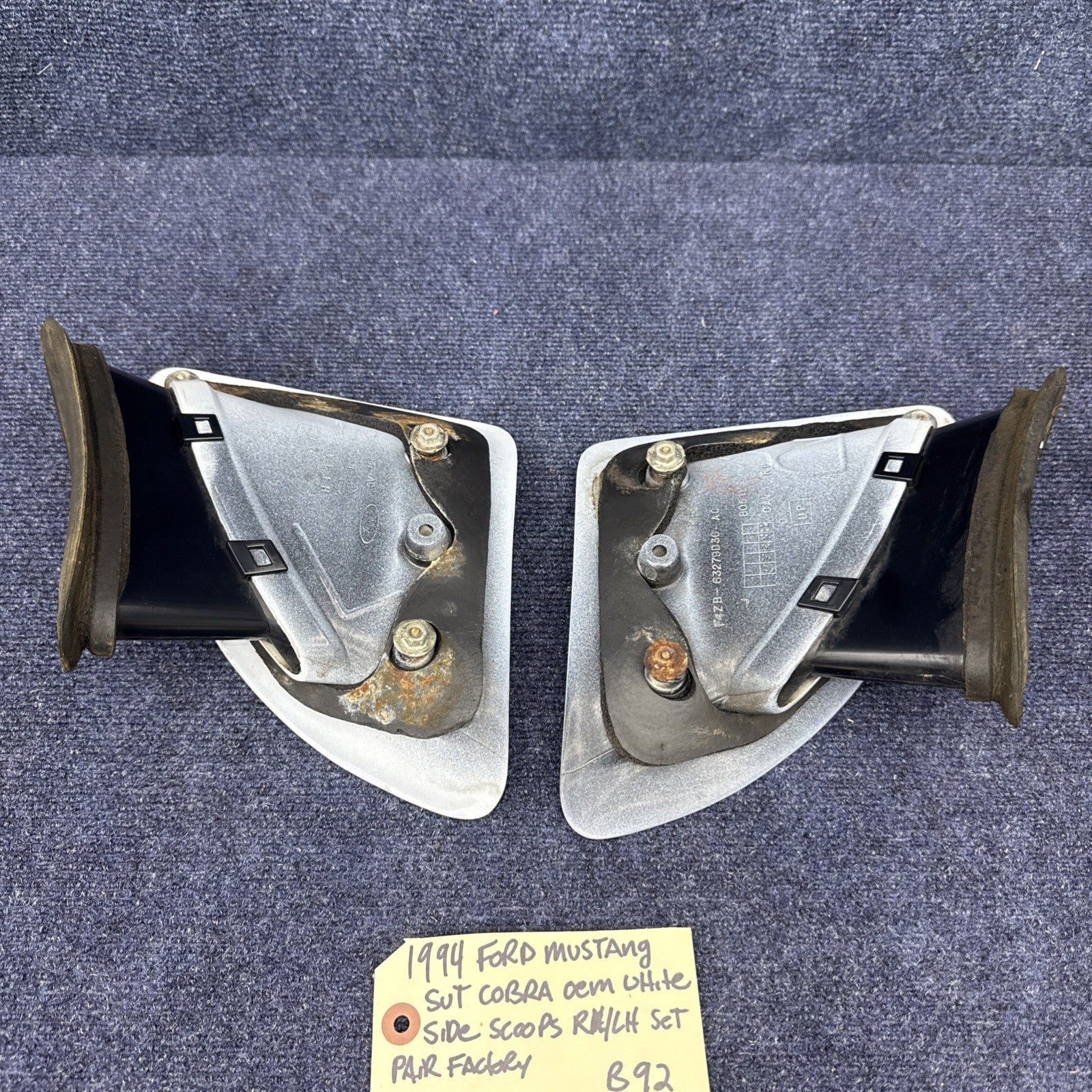 1994-1998 Ford Mustang Cobra Gt LH & Rh Quarter Scoop Side Vent Trim Panel OEM