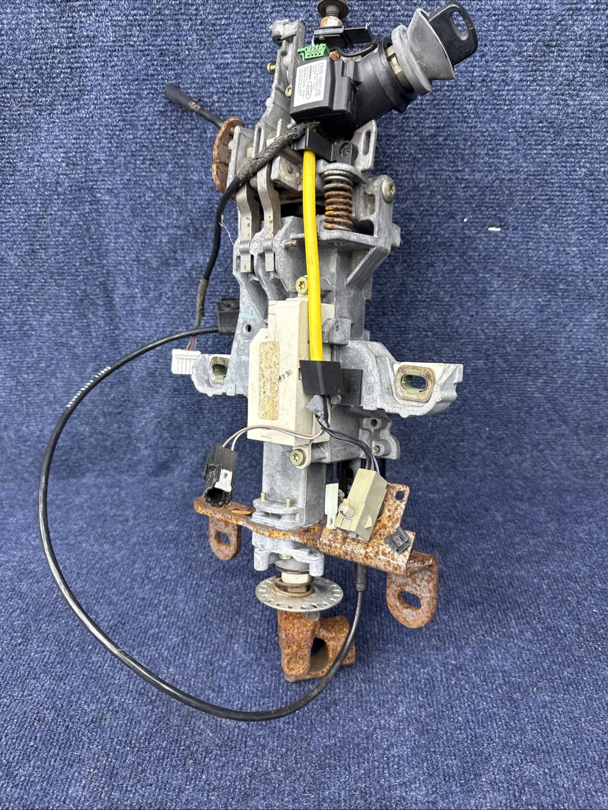 1996 97 98 OEM FORD MUSTANG STEERING COLUMN HOUSING  TILT COLUMN