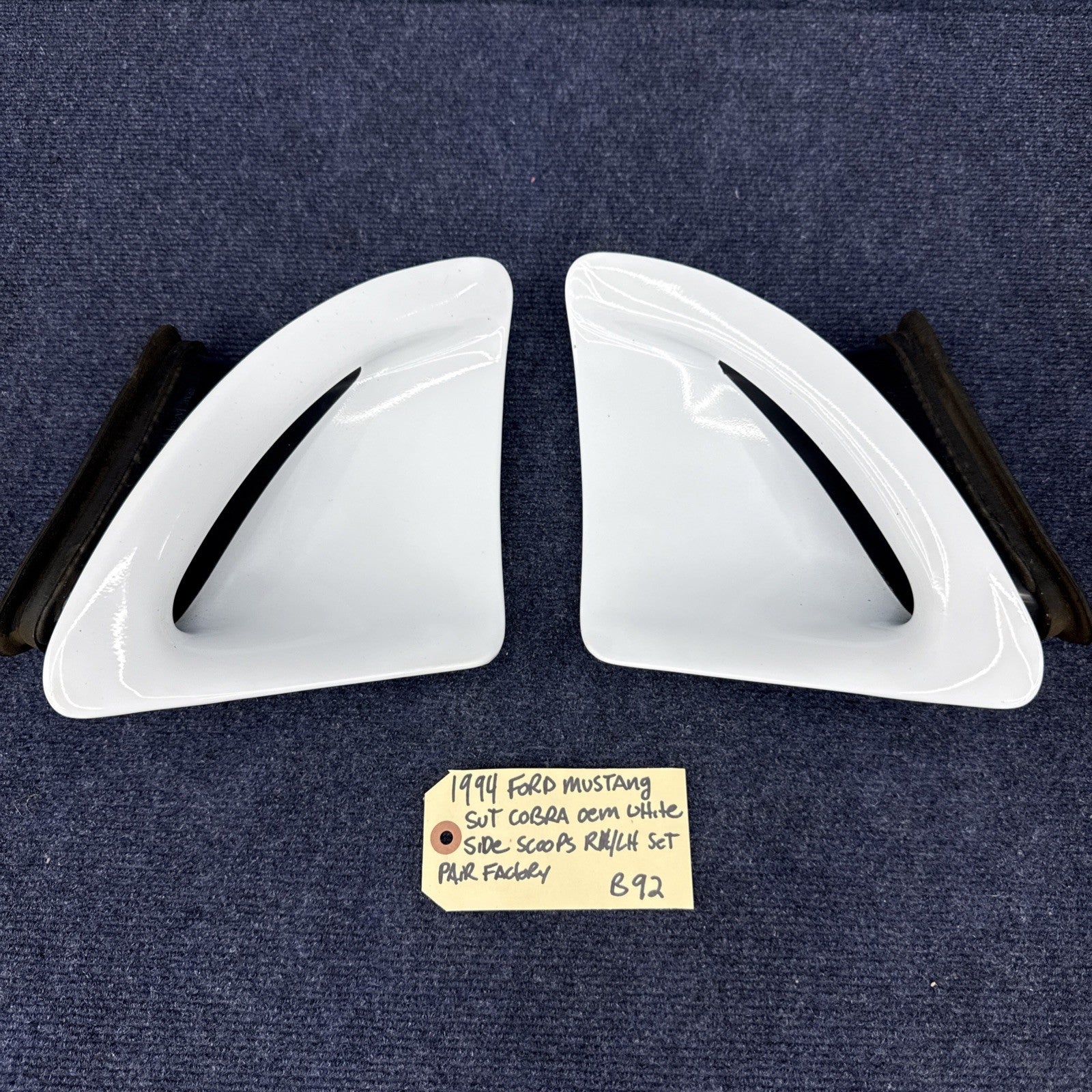 1994-1998 Ford Mustang Cobra Gt LH & Rh Quarter Scoop Side Vent Trim Panel OEM