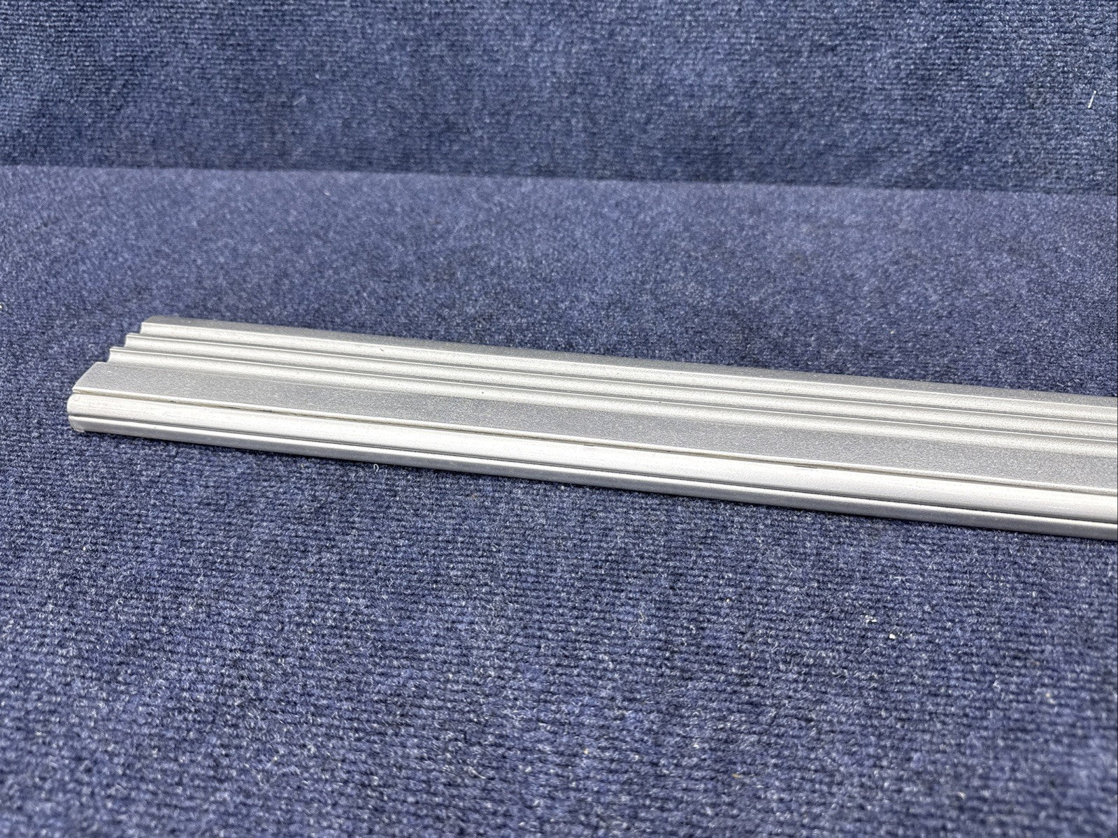 LINCOLN MARK VII LSC 84-92 1984-1992 DRIVER DOOR MOLDING GRAY LH LEFT OEM