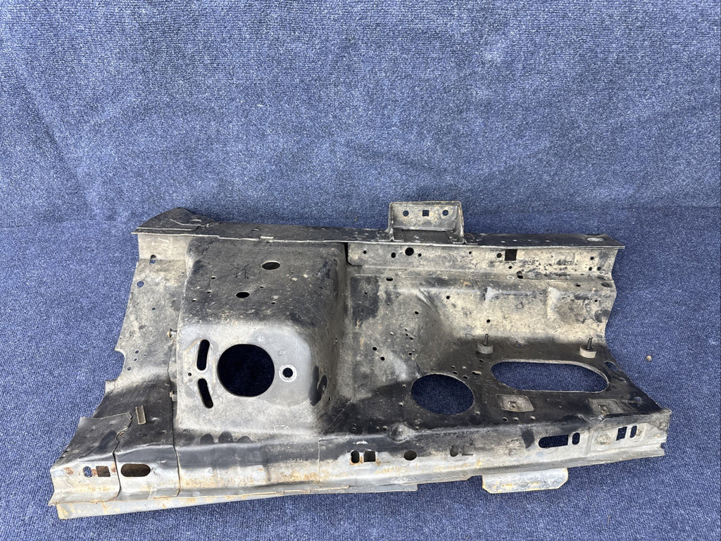 1987 - 1993 MUSTANG RH FENDER APRON FRAME SHOCK TOWER METAL OEM Passenger Side