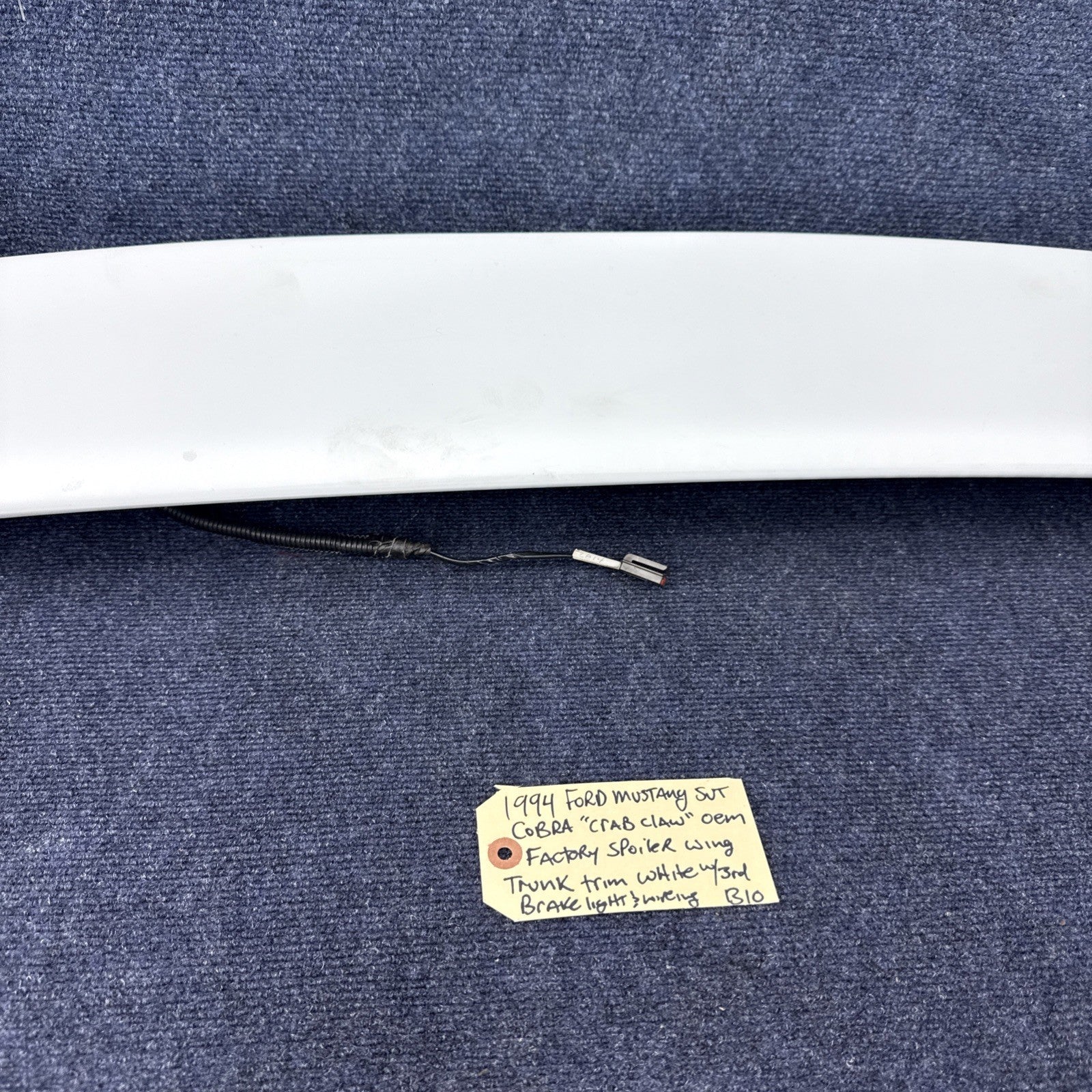 1994-1995 Ford MUSTANG Svt COBRA Wing Spoiler Brake Light OEM Factory Original